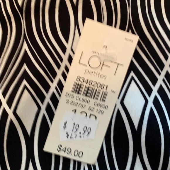 Loft petite skirt - Picture 2 of 4